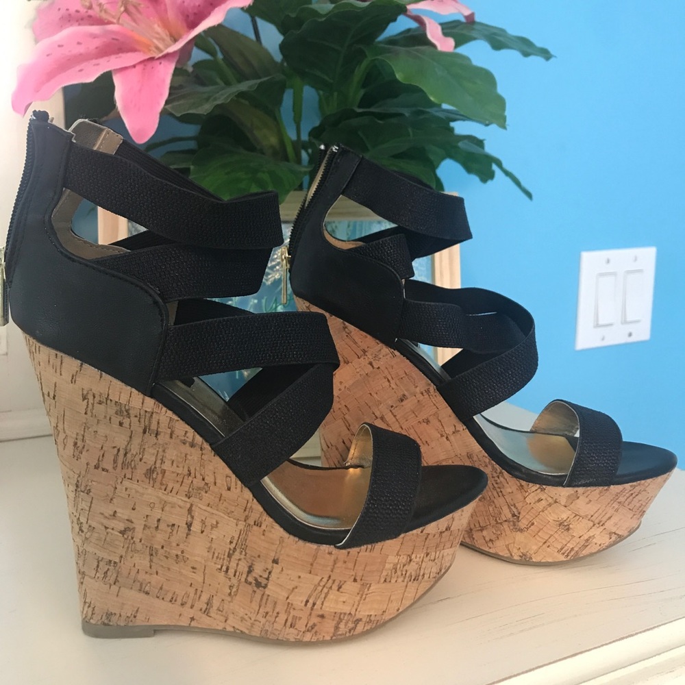 Dollhouse wedges